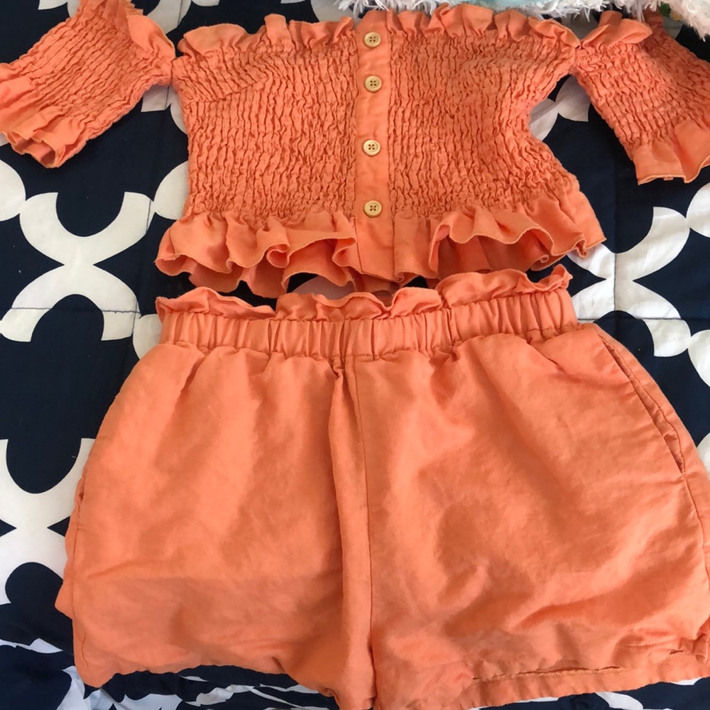 Two piece set